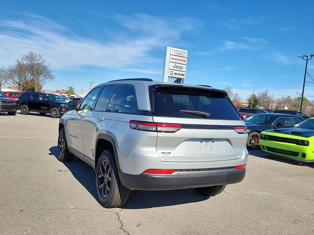 2026 Jeep Grand Cherokee GRAND CHEROKEE LAREDO ALTITUDE 4X4