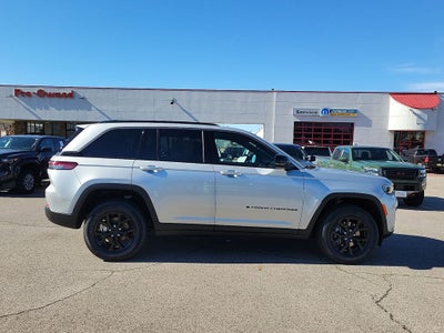 2026 Jeep Grand Cherokee GRAND CHEROKEE LAREDO ALTITUDE 4X4