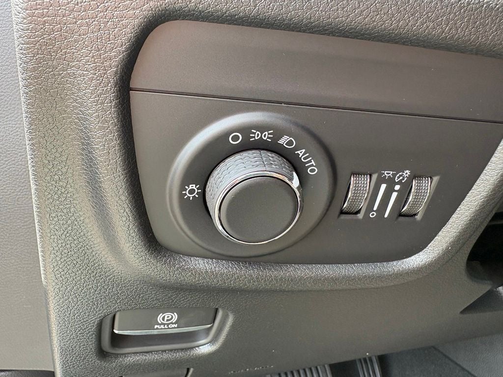2026 Jeep Grand Cherokee GRAND CHEROKEE L LAREDO 4X4