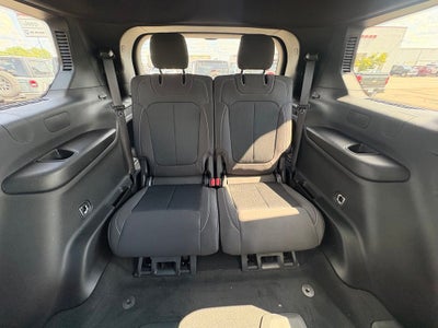2026 Jeep Grand Cherokee GRAND CHEROKEE L LAREDO 4X4