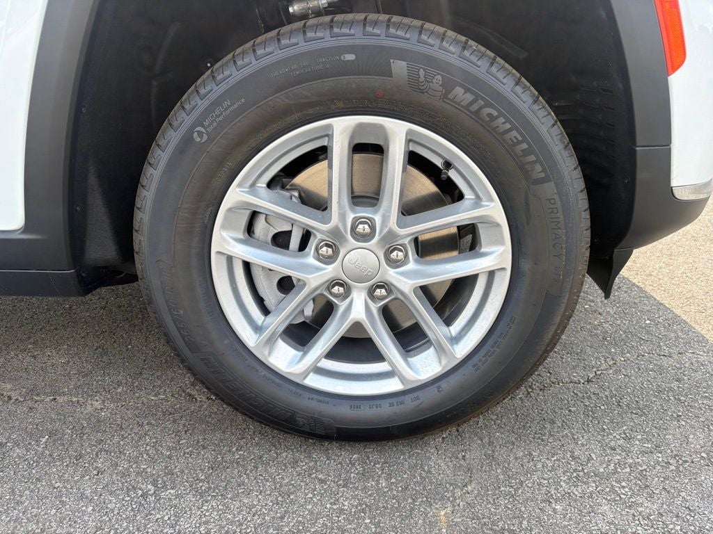 2026 Jeep Grand Cherokee GRAND CHEROKEE L LAREDO 4X4