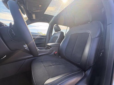 2027 Jeep Grand Cherokee Laredo Altitude
