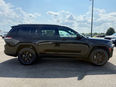 2026 Jeep Grand Cherokee GRAND CHEROKEE L LAREDO ALTITUDE 4X4