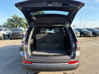 2026 Jeep Grand Cherokee GRAND CHEROKEE L LAREDO ALTITUDE 4X4