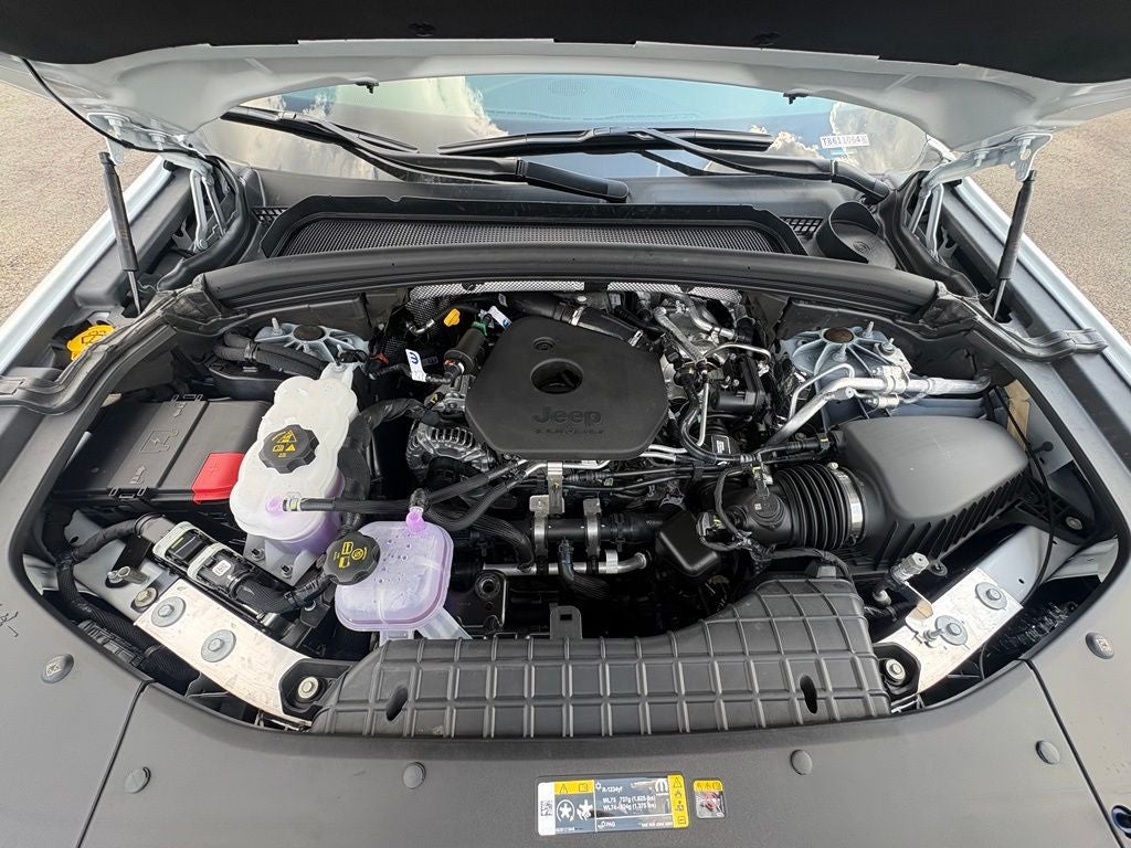 2026 Jeep Grand Cherokee GRAND CHEROKEE L LAREDO ALTITUDE 4X4