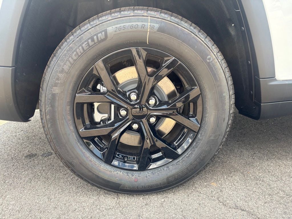 2026 Jeep Grand Cherokee GRAND CHEROKEE L LAREDO ALTITUDE 4X4