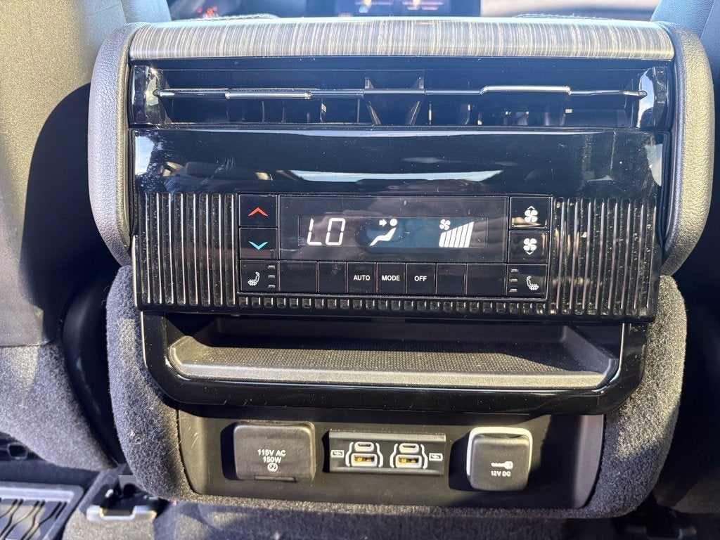 2024 Jeep Wagoneer L Series III 4x4
