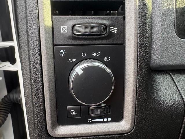 2020 RAM 1500 Classic Tradesman Quad Cab 4x2 6'4' Box