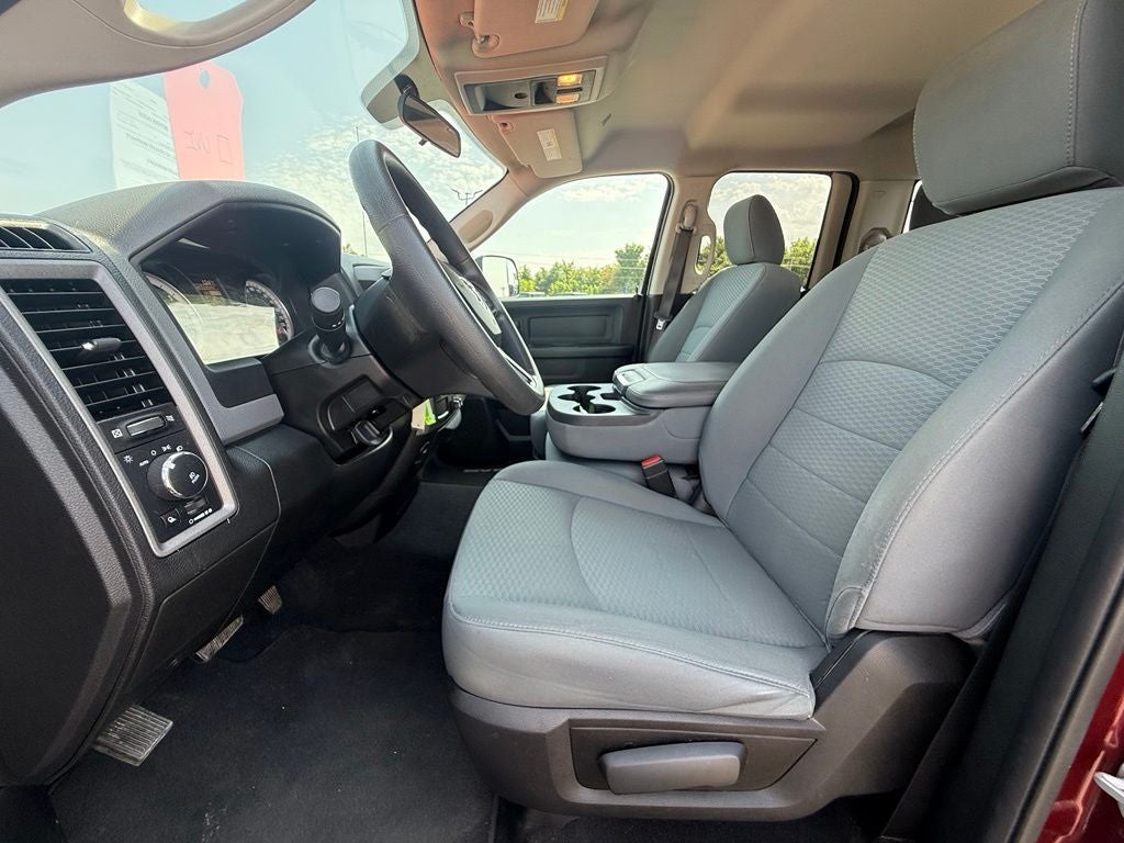 2019 RAM 1500 Classic Tradesman Quad Cab 4x2 6'4' Box