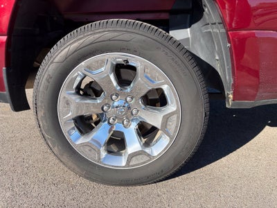 2020 RAM 1500 Big Horn Crew Cab 4x4 5'7' Box