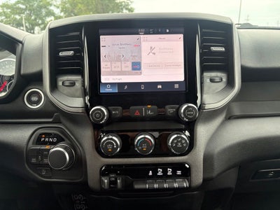 2026 RAM 1500 RAM 1500 TRADESMAN CREW CAB 4X4 5'7' BOX