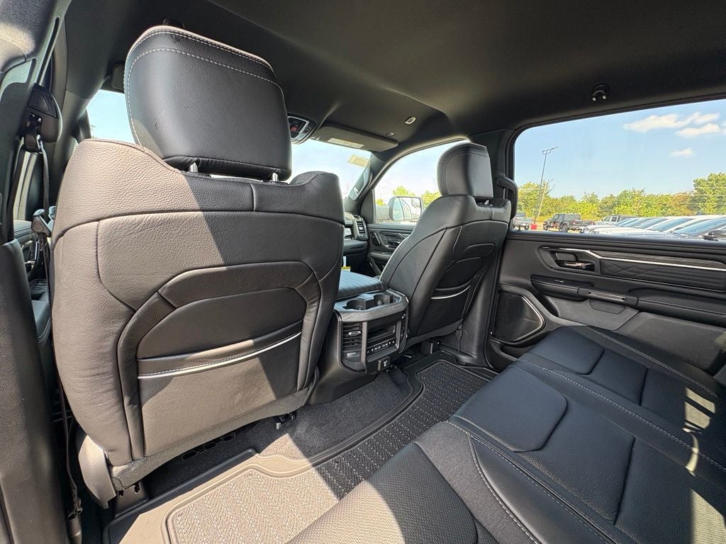 2027 RAM Ram 1500 RAM 1500 LIMITED CREW CAB 4X4 5'7' BOX