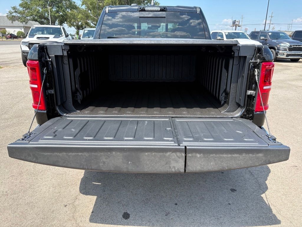 2027 RAM Ram 1500 RAM 1500 LIMITED CREW CAB 4X4 5'7' BOX