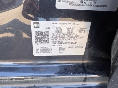 2024 GMC Sierra 2500HD 4WD Crew Cab Standard Bed Denali