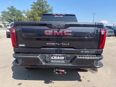 2024 GMC Sierra 2500HD 4WD Crew Cab Standard Bed Denali