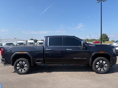 2024 GMC Sierra 2500HD 4WD Crew Cab Standard Bed Denali