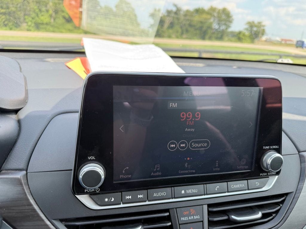 2024 Nissan Altima SV FWD