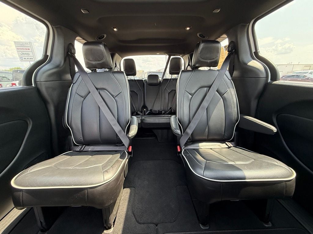 2025 Chrysler Pacifica Limited