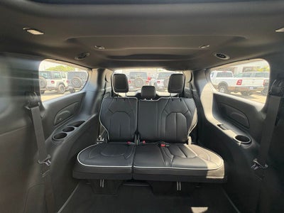 2027 Chrysler Pacifica PACIFICA LIMITED