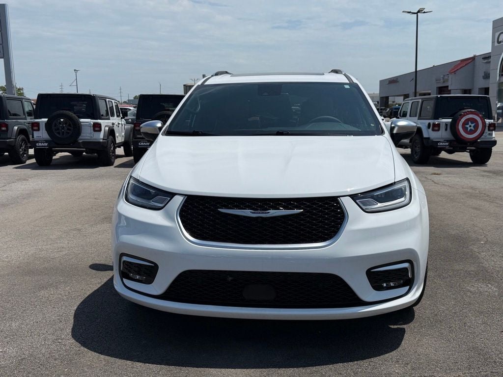 2025 Chrysler Pacifica Pinnacle