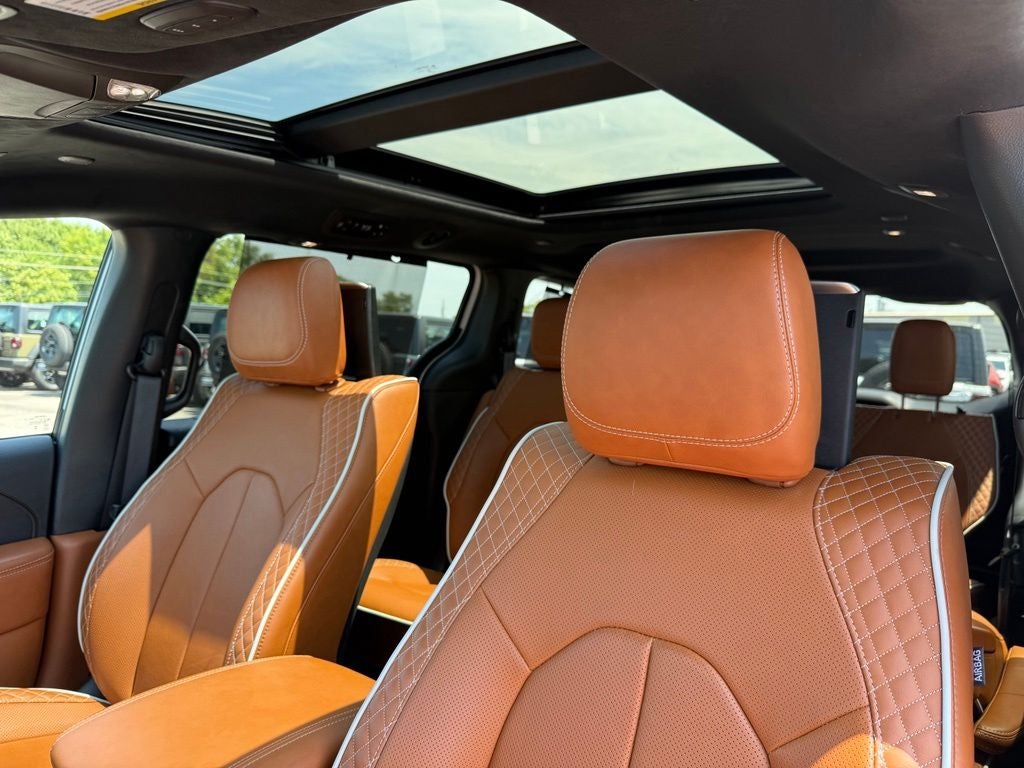 2025 Chrysler Pacifica Pinnacle