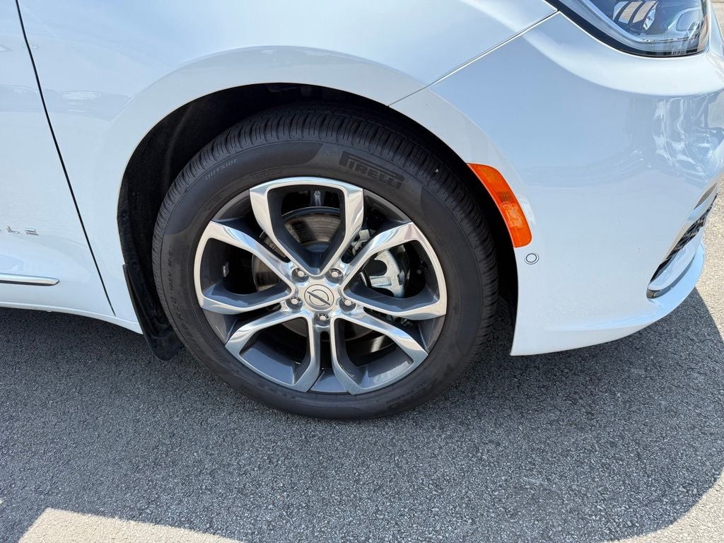 2025 Chrysler Pacifica Pinnacle