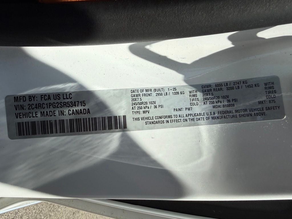 2025 Chrysler Pacifica Pinnacle