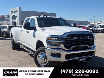 2027 RAM Ram 3500 RAM 3500 TRADESMAN CREW CAB 4X4 8' BOX