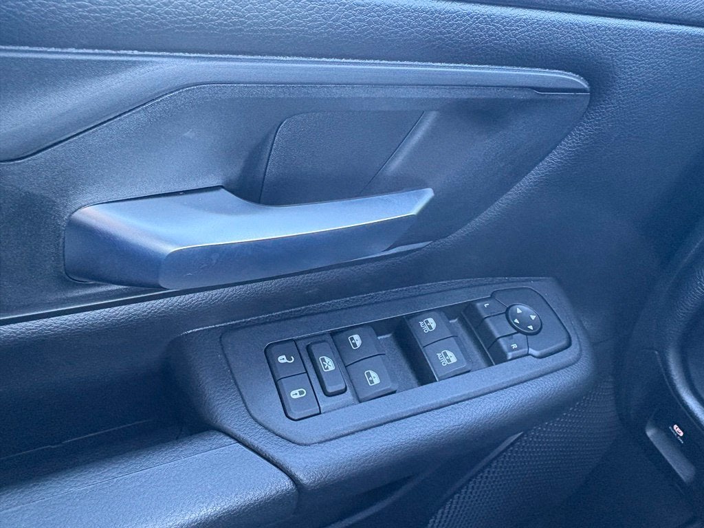 2027 RAM Ram 1500 RAM 1500 WARLOCK CREW CAB 4X4 5'7' BOX