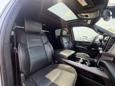 2022 RAM 2500 Laramie Crew Cab 4x4 6'4' Box