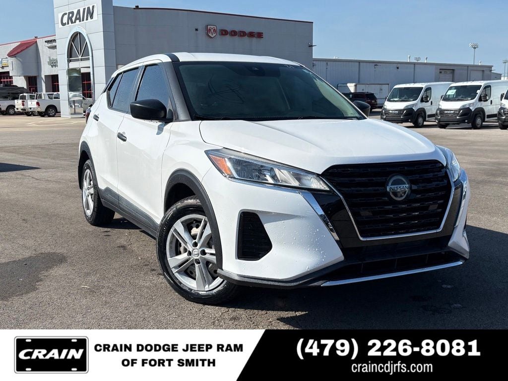 2021 Nissan Kicks S Xtronic CVT