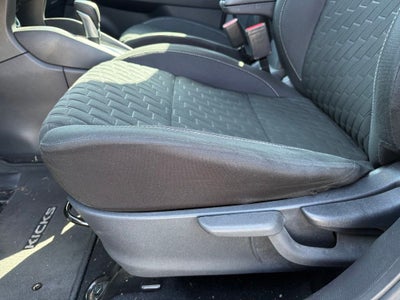 2021 Nissan Kicks S Xtronic CVT