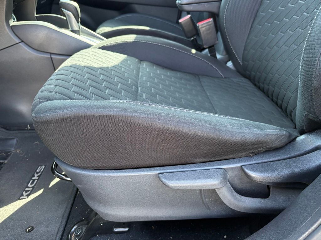 2021 Nissan Kicks S Xtronic CVT