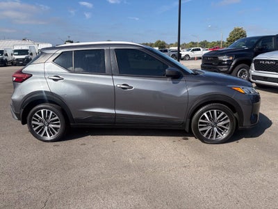 2021 Nissan Kicks SV Xtronic CVT