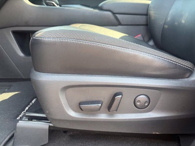2024 Nissan Pathfinder SL FWD
