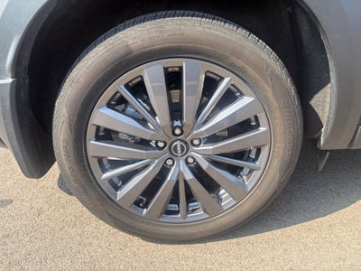 2024 Nissan Pathfinder SL FWD