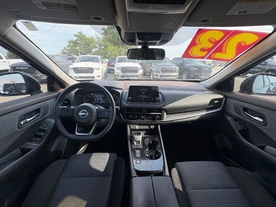 2023 Nissan Rogue SV FWD