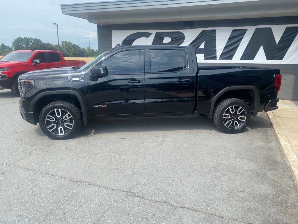 2023 GMC Sierra 1500 AT4