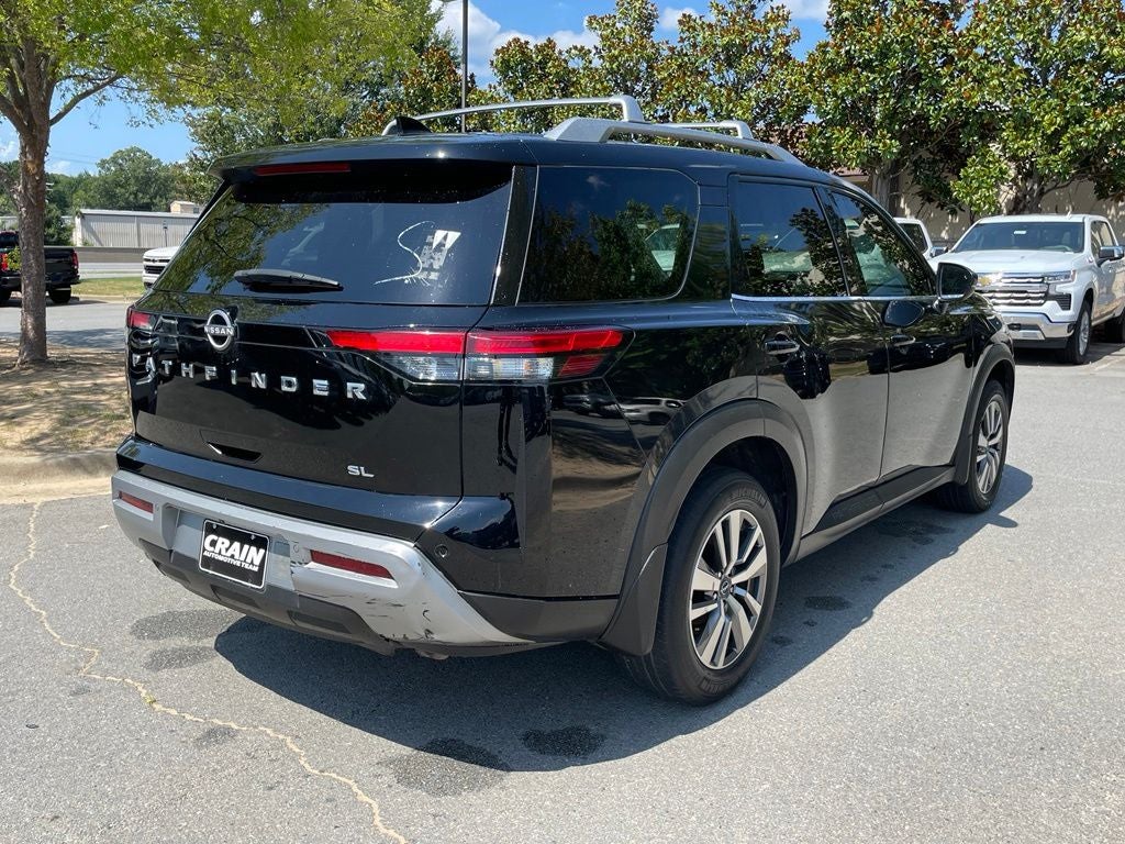 2023 Nissan Pathfinder SL