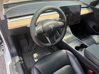 2020 Tesla Model 3 Performance
