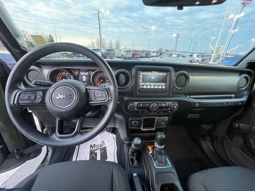 2022 Jeep Wrangler - WILLYS SPORT / APPLE CARPLAY