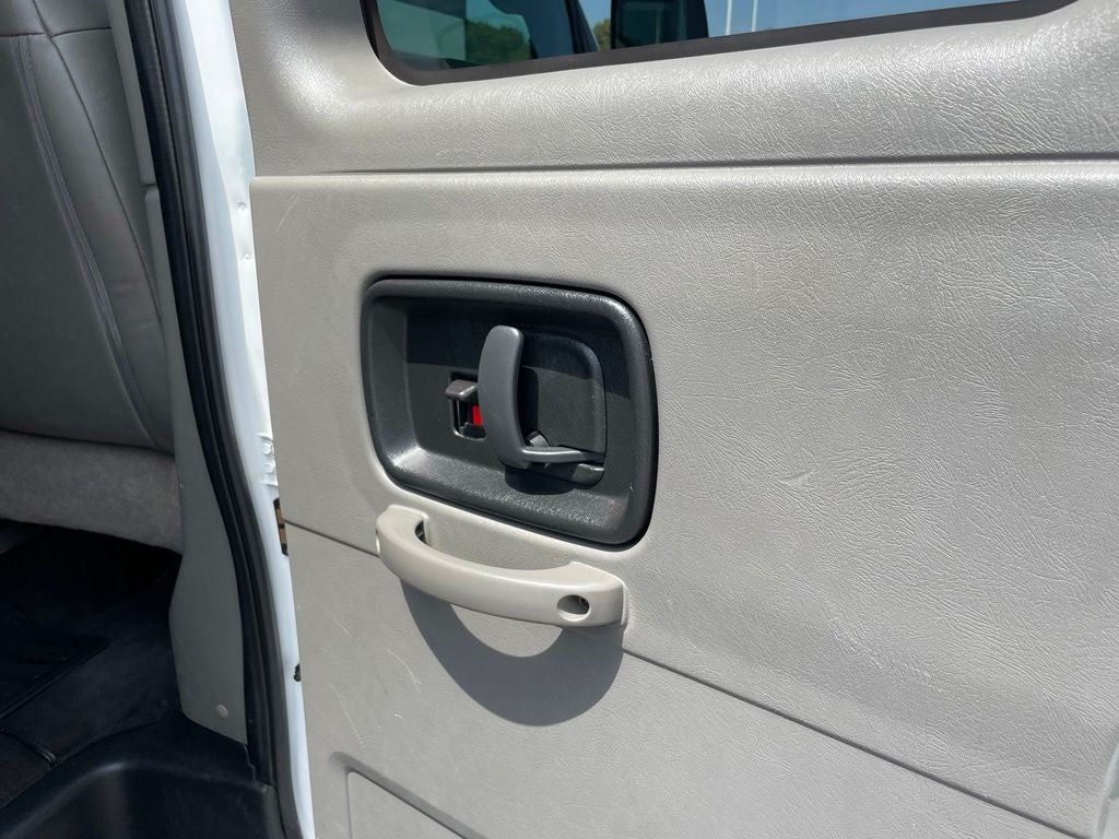 2024 Chevrolet Express 3500 LS Passenger - CARPOOL COMMANDER