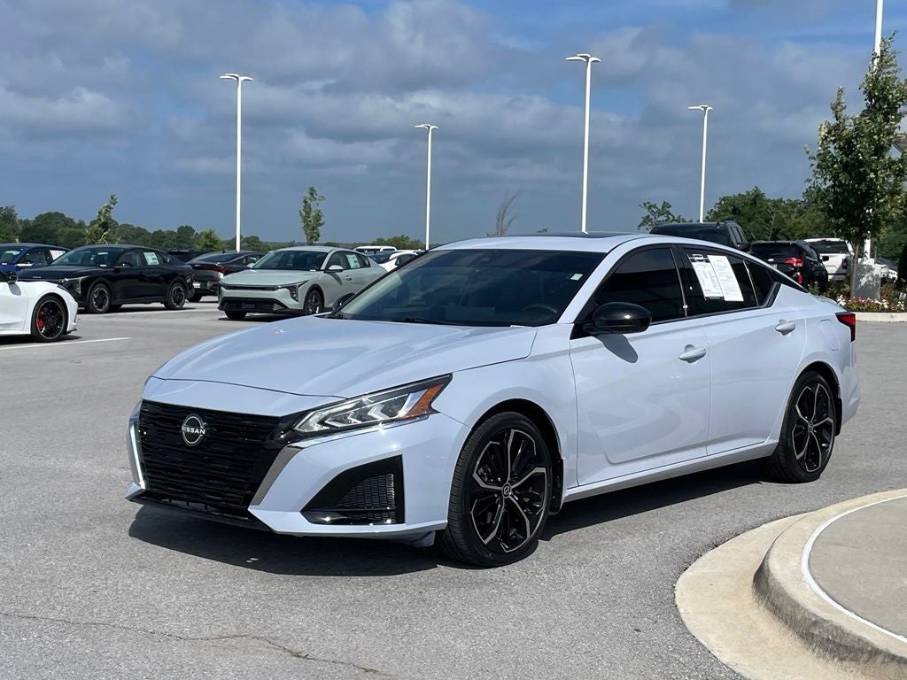 2023 Nissan Altima 2.5 SR - MOONROOF / WIRELESS CARPLAY