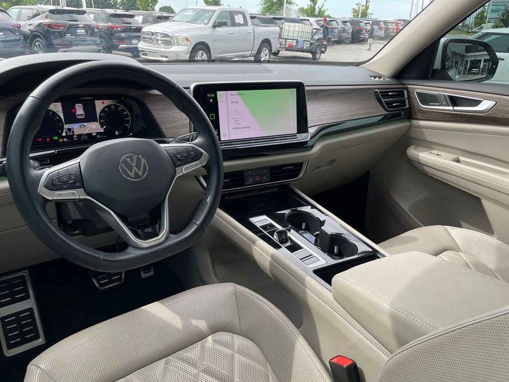 2024 Volkswagen Atlas 2.0T SEL Premium R-Line - VENTILATED SEATS