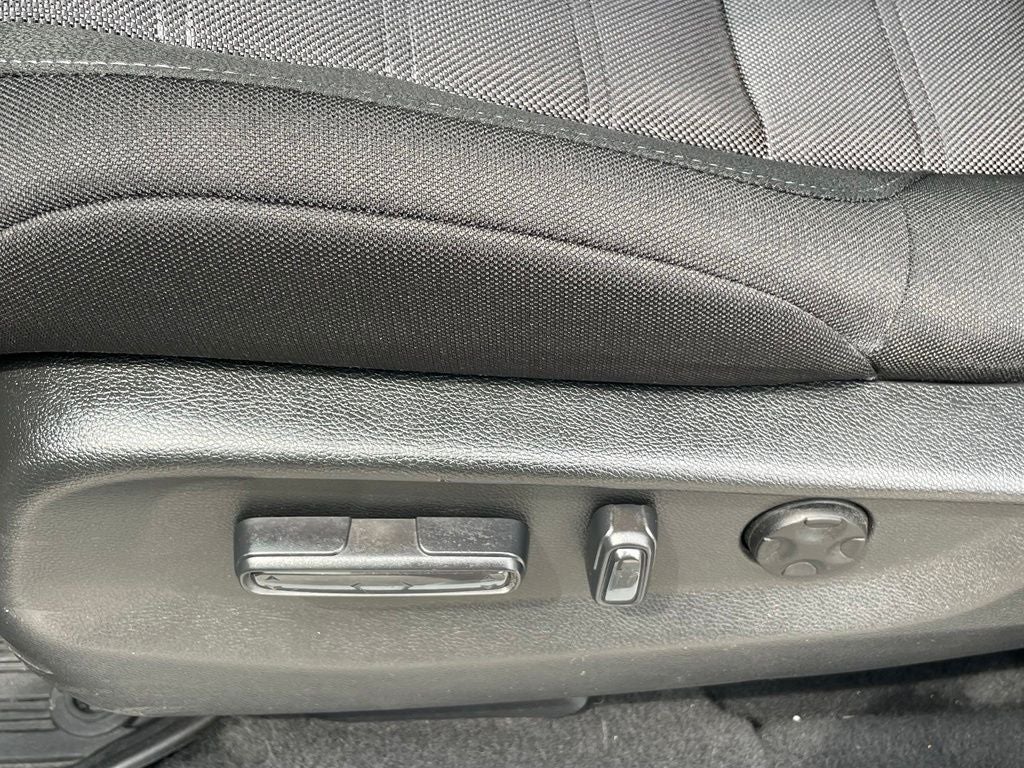 2021 Honda CR-V EX - MOONROOF / APPLE CARPLAY