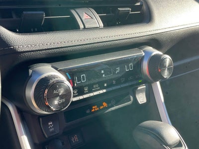 2024 Toyota RAV4 XLE - WIRELESS CARPLAY / LANE DEPARTURE ALERT