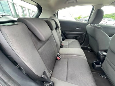 2022 Honda HR-V LX - 34 MPG / CLEAN CARFAX