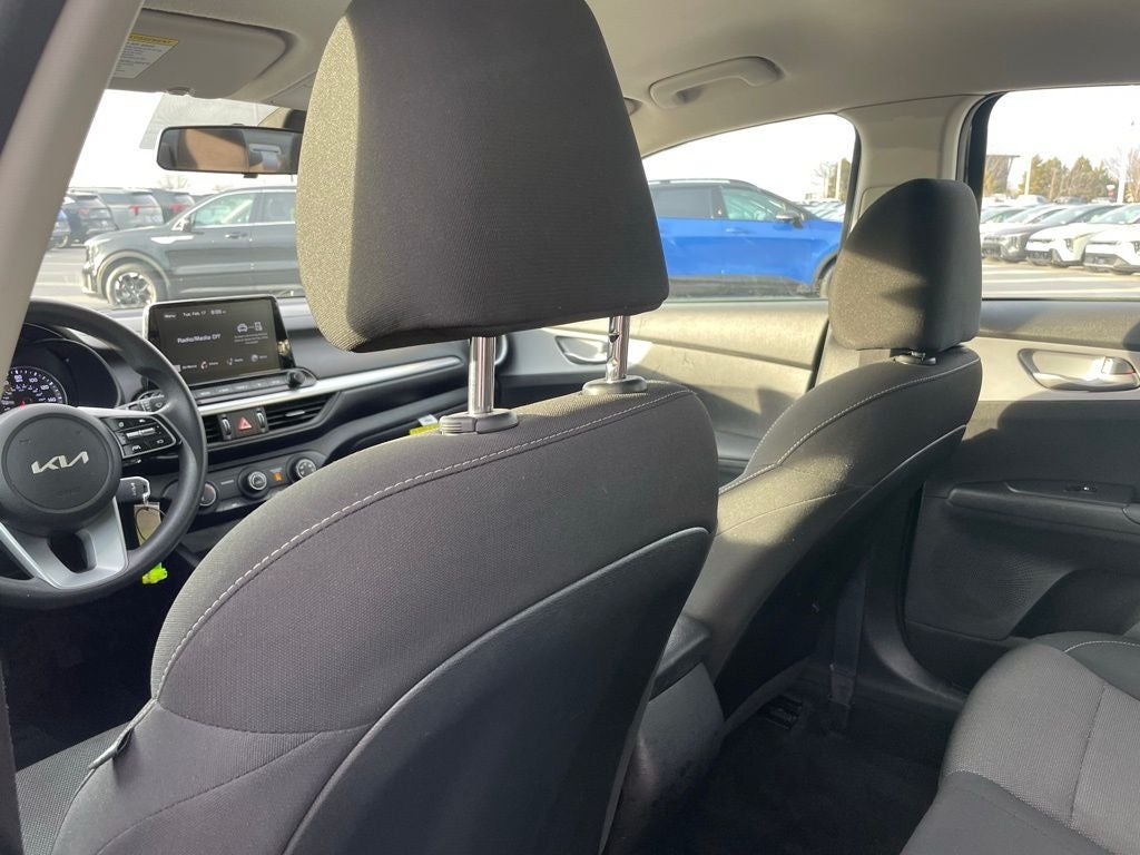 2023 Kia Forte LXS - KIA CERTIFIED / APPLE CARPLAY