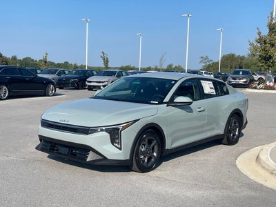 2026 Kia K4 LXS