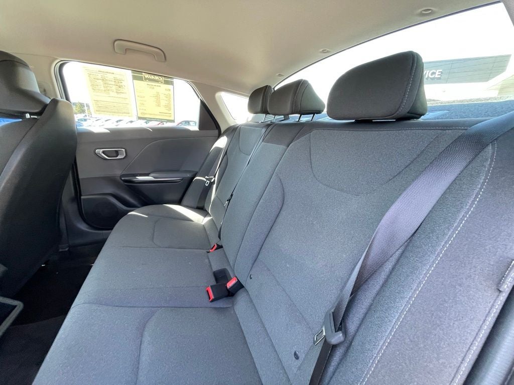 2025 Kia K4 LXS - KIA CERTIFIED / ONE OWNER